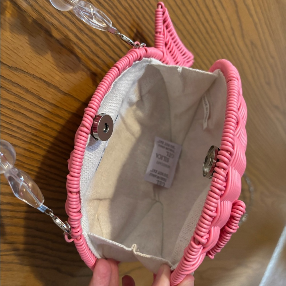Tommy Bahama Pink Woven Wicker Pink Fish 🐠🩷 Crossbody Purse Clear Bead Bag NWT - Picture 5 of 8